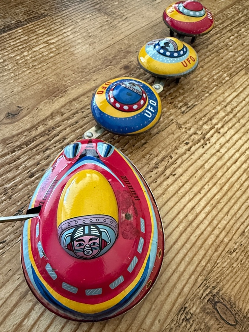VTG | UFO Fleet Tin Litho Toy - Picture 3 of 9